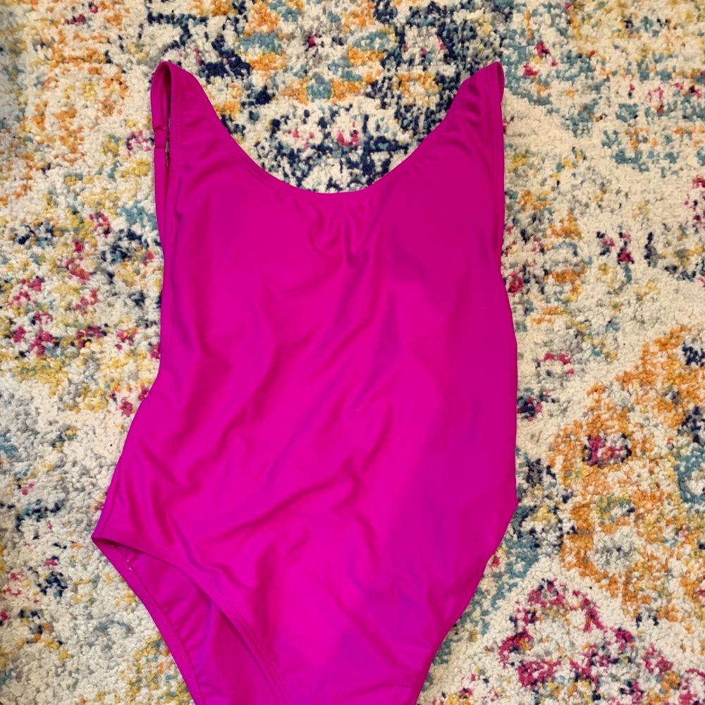Adorable (cheeky) One-piece - Beautiful color!